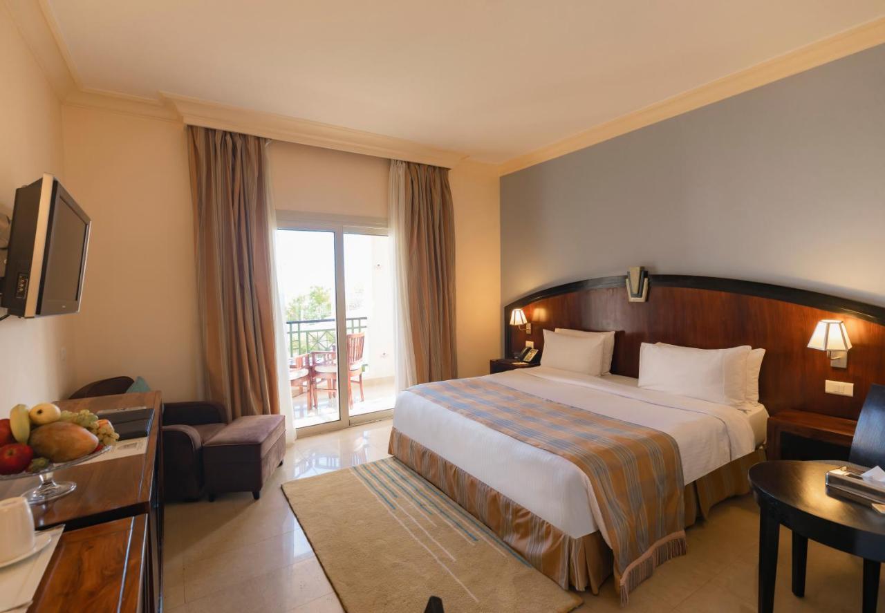 สเตลลา ดี มาเร บีช โฮเทล แอนด์ สปา Hotel ชาร์มเอลชีค ภายนอก รูปภาพ A room at the hotel