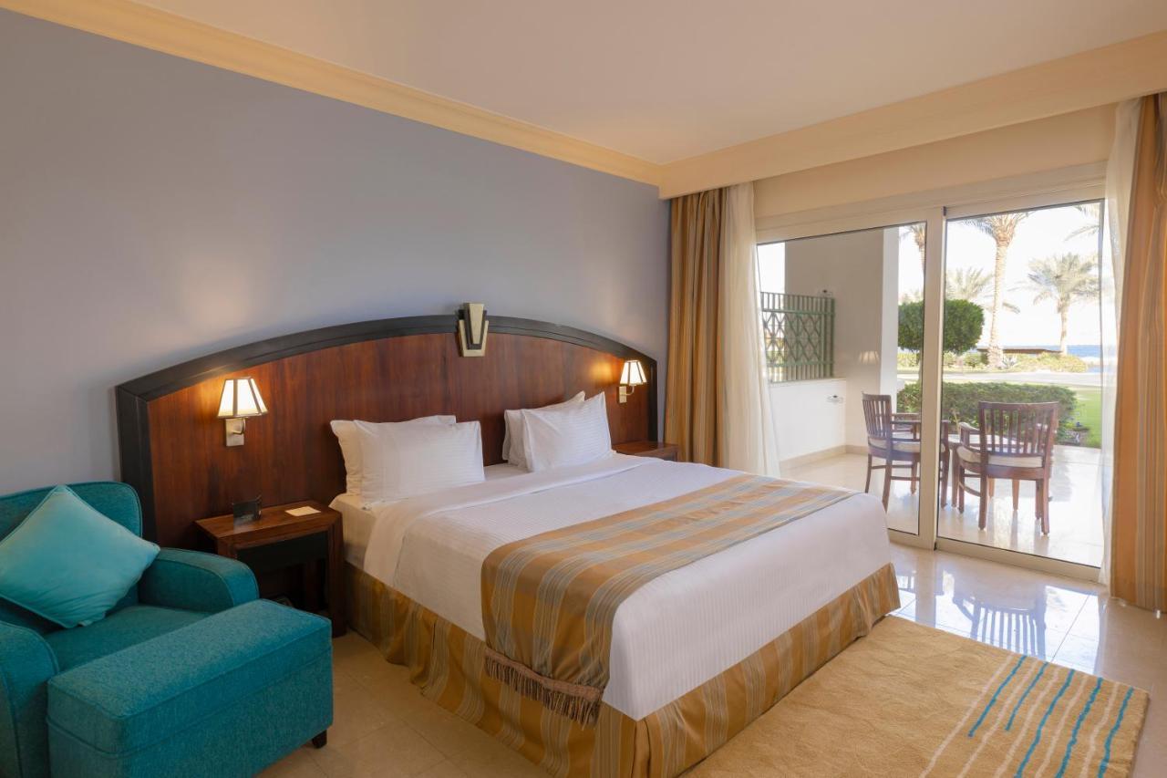 สเตลลา ดี มาเร บีช โฮเทล แอนด์ สปา Hotel ชาร์มเอลชีค ภายนอก รูปภาพ A bedroom in a hotel