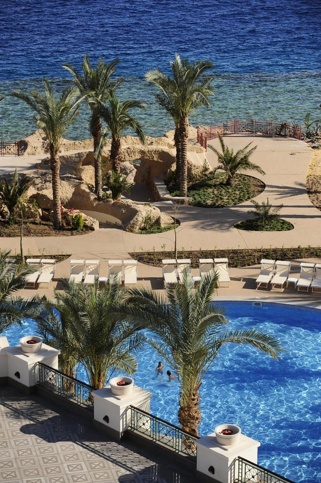 สเตลลา ดี มาเร บีช โฮเทล แอนด์ สปา Hotel ชาร์มเอลชีค ภายนอก รูปภาพ The pool at the Hilton Sharm El Sheikh