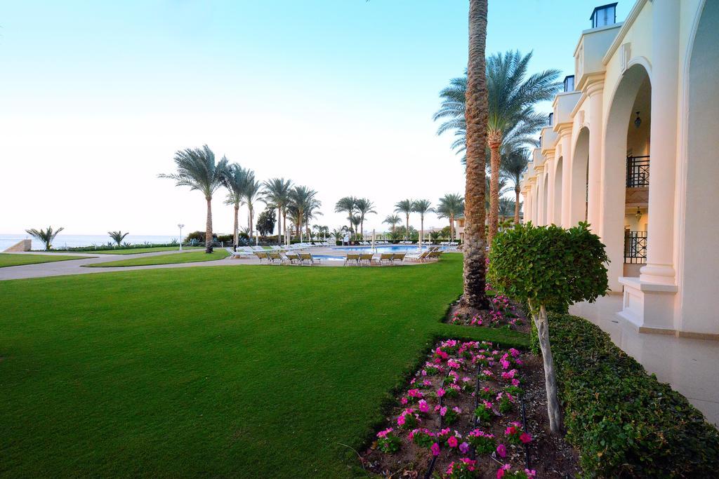 สเตลลา ดี มาเร บีช โฮเทล แอนด์ สปา Hotel ชาร์มเอลชีค ภายนอก รูปภาพ The grounds of the Four Seasons Hotel in Sharm El Sheikh