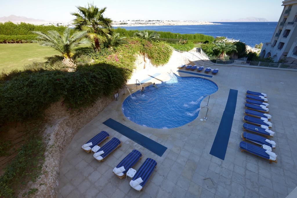 สเตลลา ดี มาเร บีช โฮเทล แอนด์ สปา Hotel ชาร์มเอลชีค ภายนอก รูปภาพ The pool at the Four Seasons Hotel, Sharm El Sheikh